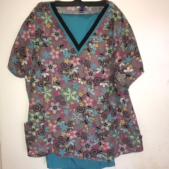 Scrub top - Picture 1 of 2